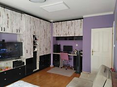 Eladó lakás Oroszlány