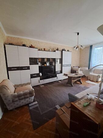 Eladó lakás Tatabánya