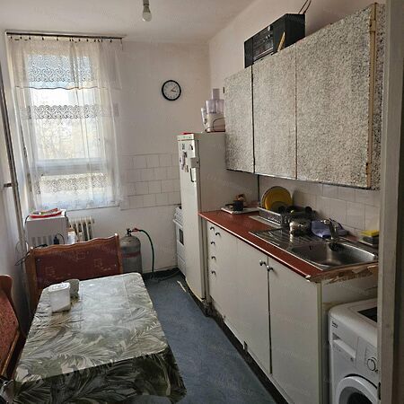 Eladó lakás Oroszlány