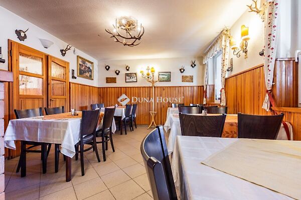 Eladó üzleti Pilisszentkereszt