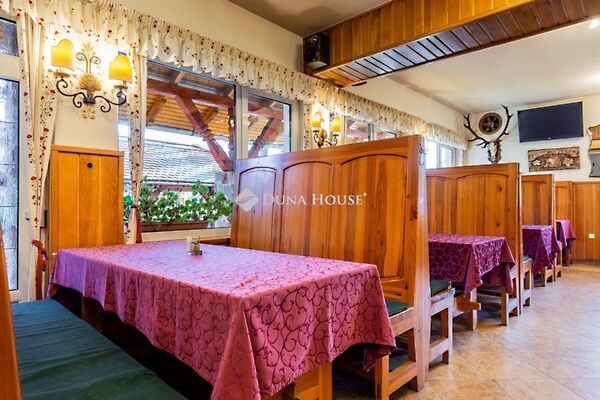 Eladó üzleti Pilisszentkereszt