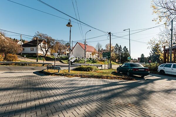 Eladó üzleti Pilisszentkereszt