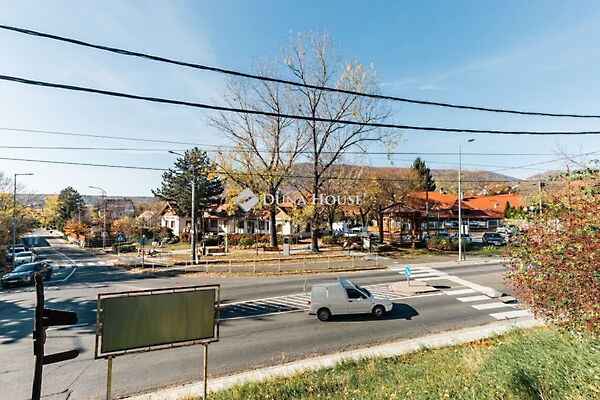 Eladó üzleti Pilisszentkereszt