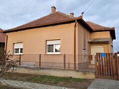 Eladó ház Tiszapüspöki