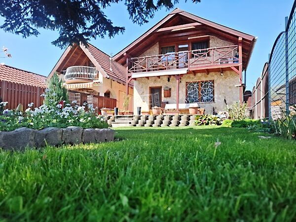 Eladó ház Szigetcsép