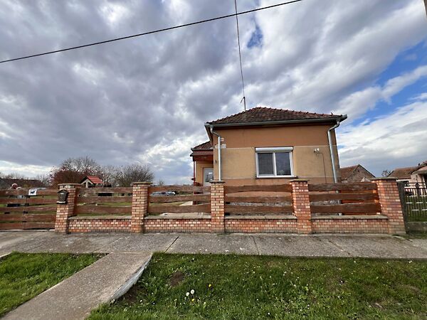 Eladó ház Szentborbás