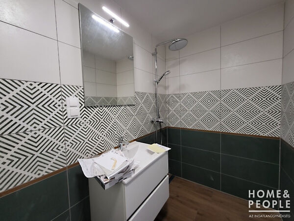 Eladó lakás Szeged, Móraváros