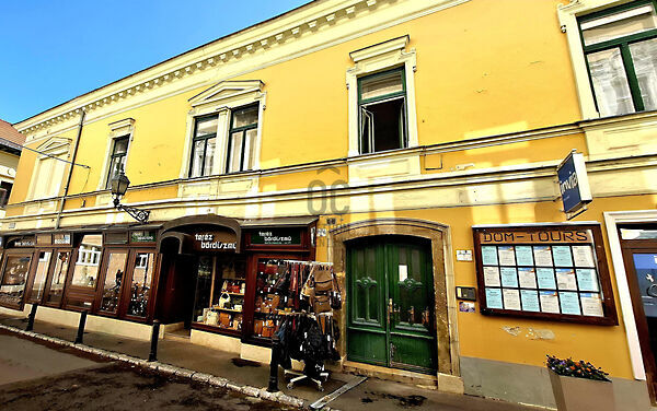 Eladó lakás Pécs, Belváros