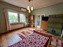 Eladó ház Budapest, XV. kerület