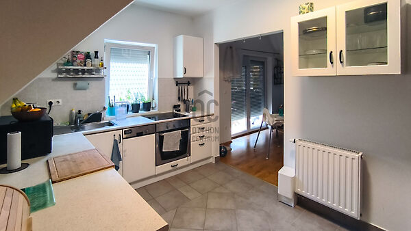 Eladó lakás Győr, Ménfőcsanak