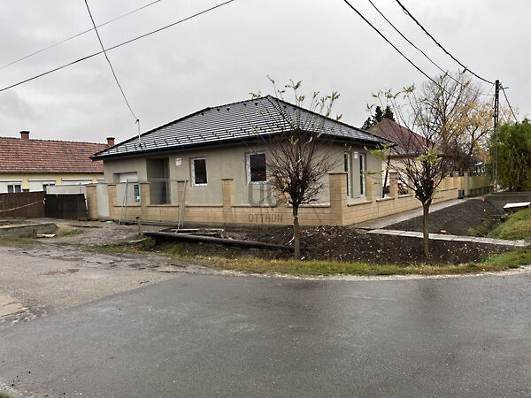 Eladó ház Balmazújváros