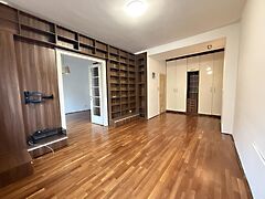 Eladó lakás Budapest, III. kerület