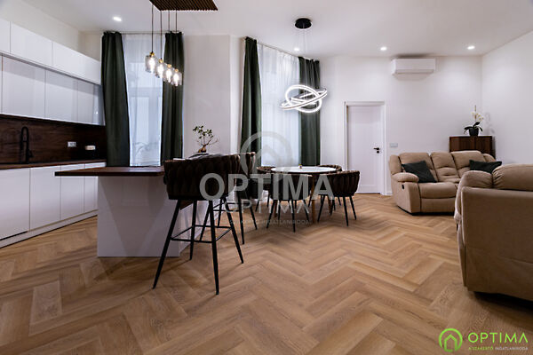 Eladó lakás Budapest, V. kerület