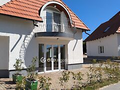 Eladó lakás Velence