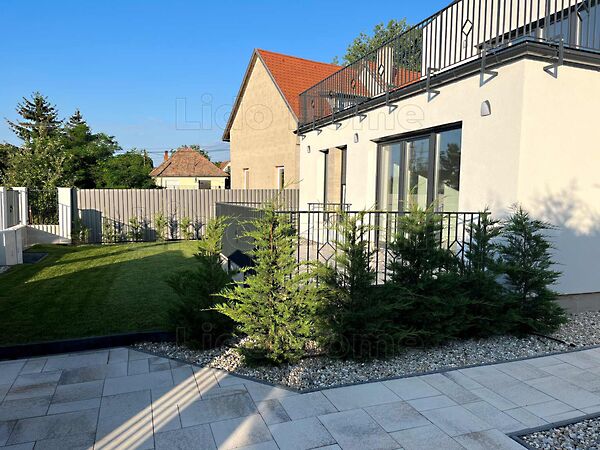 Eladó lakás Balatonszárszó