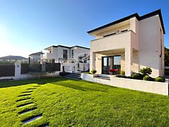 Eladó ház Törökbálint