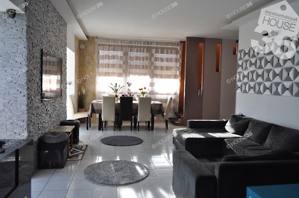 Eladó ház Tiszaalpár