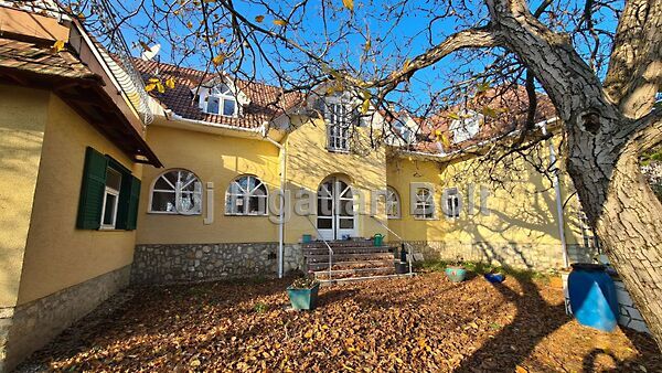 Eladó ház Csákberény