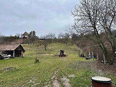 Eladó földterület Vác