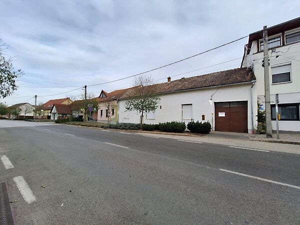 Eladó ház Villány