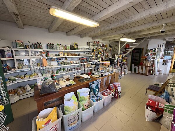 Eladó üzleti Kaposvár, Belváros