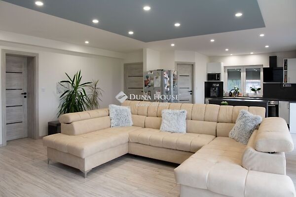 Eladó ház Szentkirályszabadja