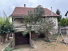 Eladó ház Mány