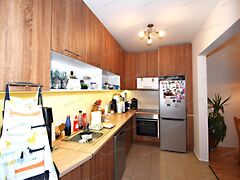 Eladó lakás Győr, Adyváros