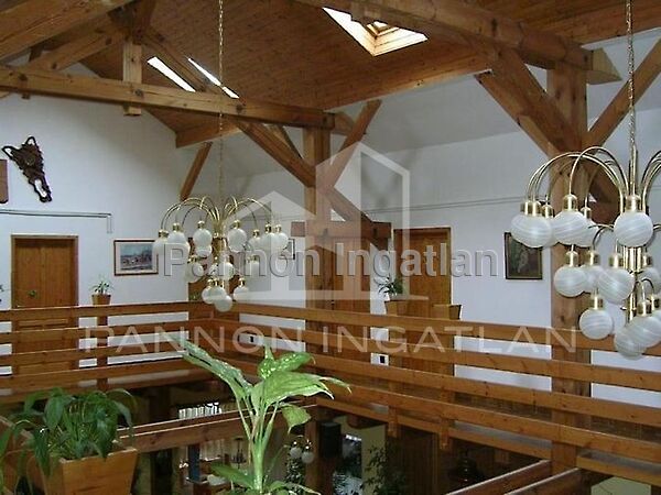 Eladó üzleti Alsóújlak