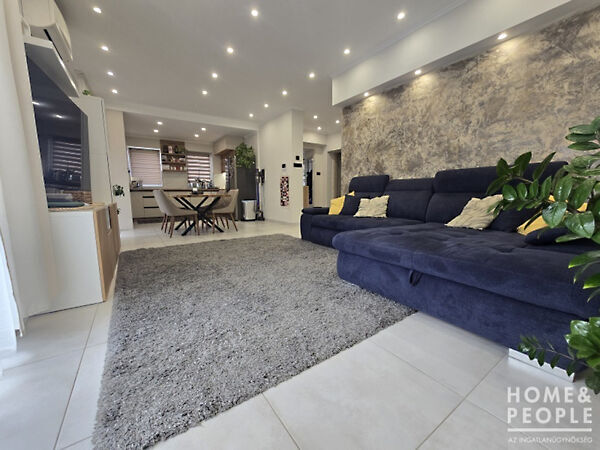 Eladó ház Tiszasziget