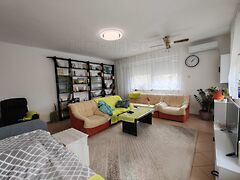 Eladó ház Balatonlelle