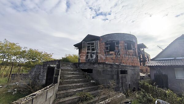 Eladó ház Budapest, XVI. kerület