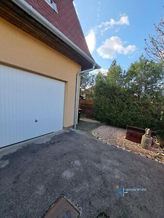 Eladó ház Pusztaszabolcs