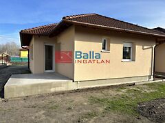 Eladó ház Bugyi