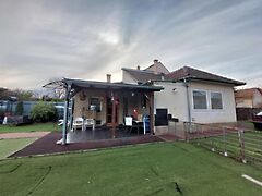 Eladó ház Budapest, XV. kerület