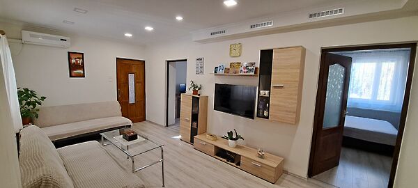 Eladó ház Földeák