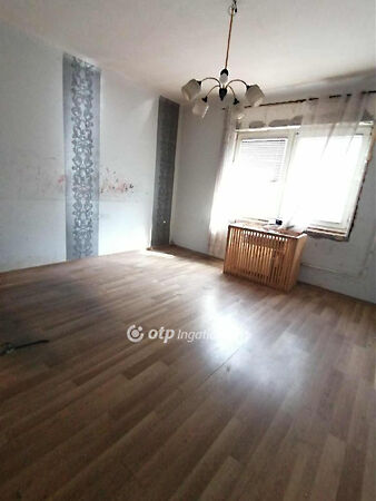 Eladó ház Kiskőrös