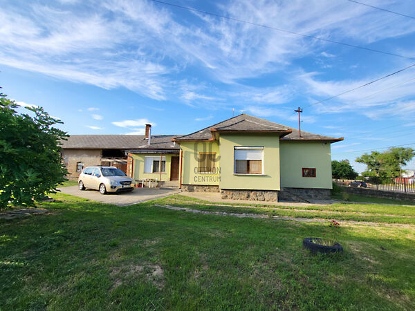 Eladó ház Aparhant