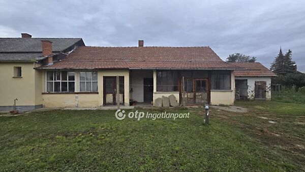 Eladó ház Püspökladány