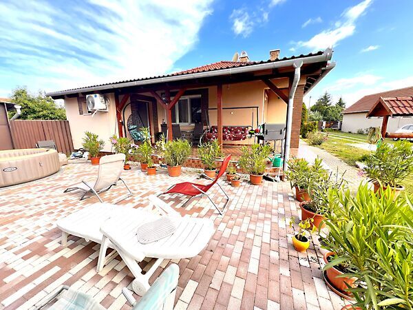 Eladó ház Hajdúhadház, Belváros