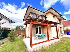 Eladó ház Debrecen, Hatvan utcai kert