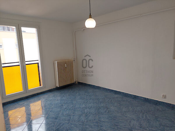 Eladó lakás Pécs, Uránváros