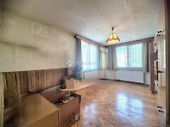 Eladó ház Budapest, III. kerület