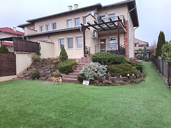 Eladó ház Dunakeszi