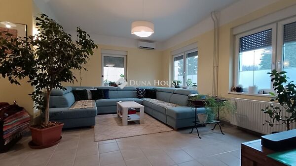 Eladó ház Kecskemét