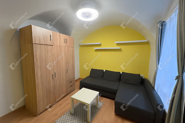 Eladó lakás Sopron