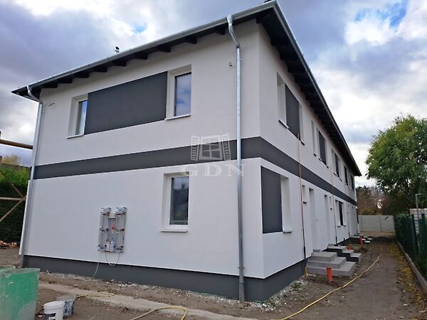 Eladó ház Szigetszentmárton