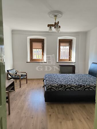 Eladó ház Veresegyház