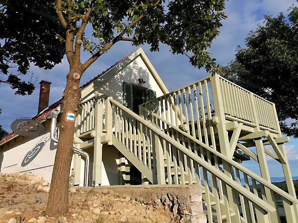 Eladó ház Pécsely