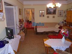 Eladó lakás Tiszakécske